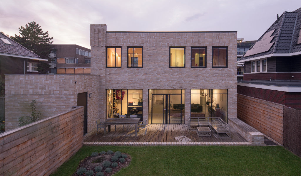 1604ekws | Waterstruck | DF Cream Brick (with carbon spots)